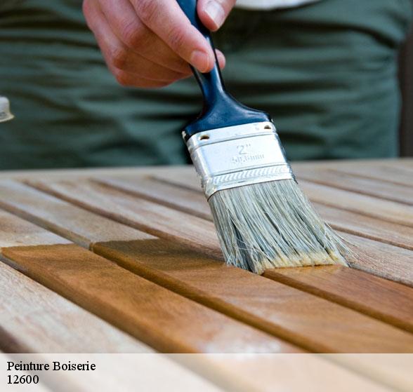 pose-de-peinture-boiserie-mur-de-barrez-12600-8